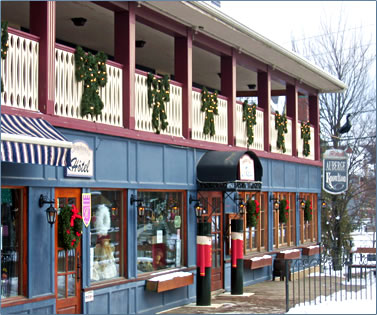 Auberge Knowlton, Eastern Townships, cultural holidays Quebec, historic accommodations Quebec, senior travel Quebec.