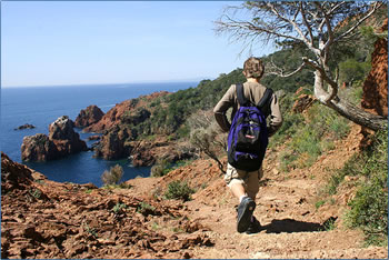 Hiking Côte d’Azur, active senior travel French Riviera, walking trails.